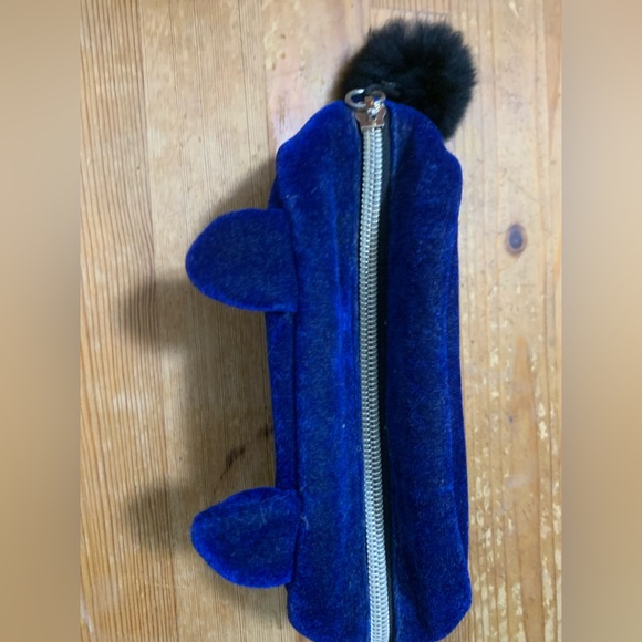 Korean Winky Cat Makeup Pouch - Picture 8 of 14